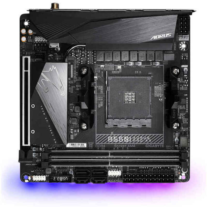 Motherboard Gigabyte B550I AORUS PRO AX mATX AM4     AMD B550 AMD AMD AM4